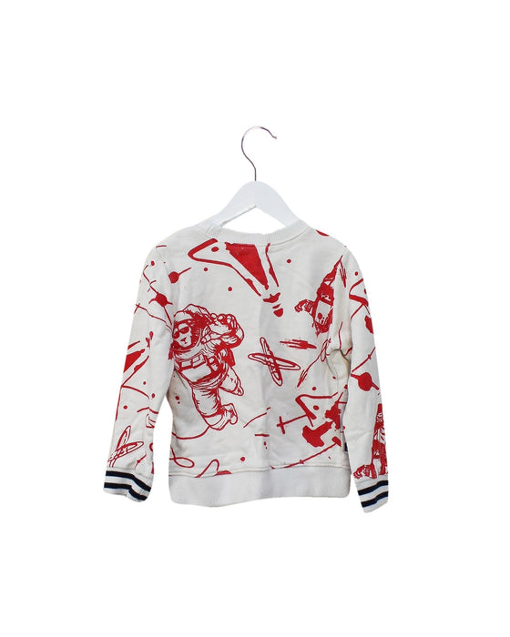 A Ivory Crewneck Sweatshirts from Catimini in size 4T for girl. (Back View)