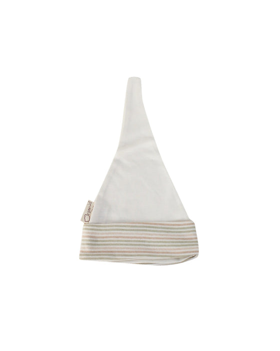 A Ivory Beanies from Organic Natural Charm in size O/S for boy. (Front View)