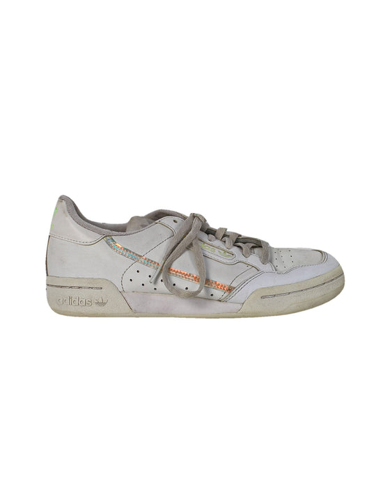 A White Sneakers from Adidas in size 11Y for neutral. (Back View)