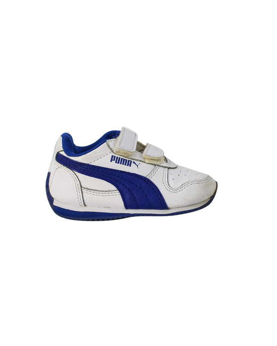 A White Sneakers from Puma in size 12-18M for neutral. (Back View)