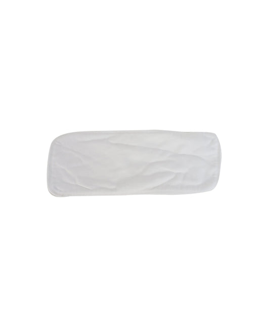 A White Cloth Diapers from Thirsties in size O/S for neutral. (Front View)