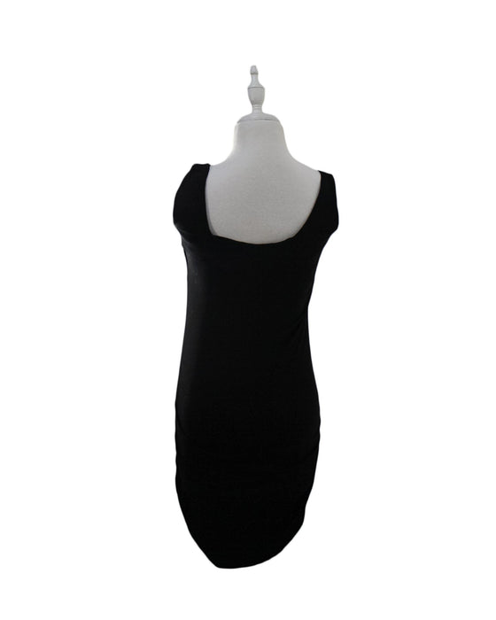 A Black Sleeveless Tops from Isabella Oliver in size XS for maternity. (Back View)