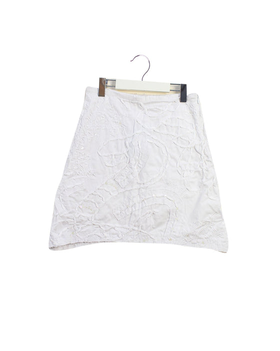 A White Mid Skirts from DKNY in size 5T for girl. (Front View)