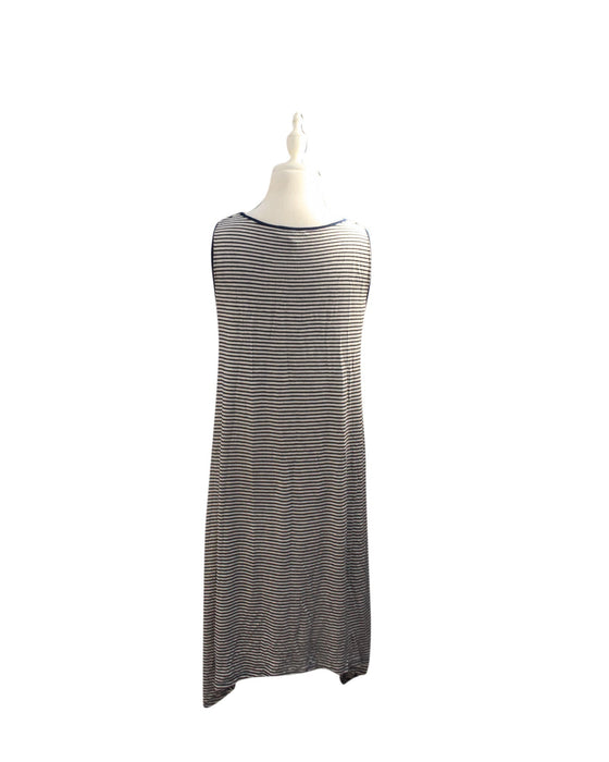 A Grey Sleeveless Dresses from Isabella Oliver in size S for maternity. (Back View)