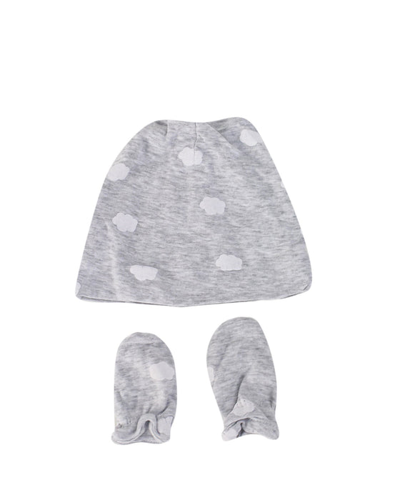 A Grey Beanies from Jacadi in size O/S for neutral. (Front View)