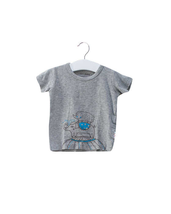 A Grey Short Sleeve T Shirts from TinyBitz in size 6-12M for boy. (Front View)