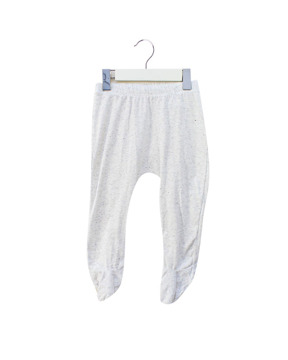 A Grey Separates from Seed in size 6-12M for neutral. (Front View)