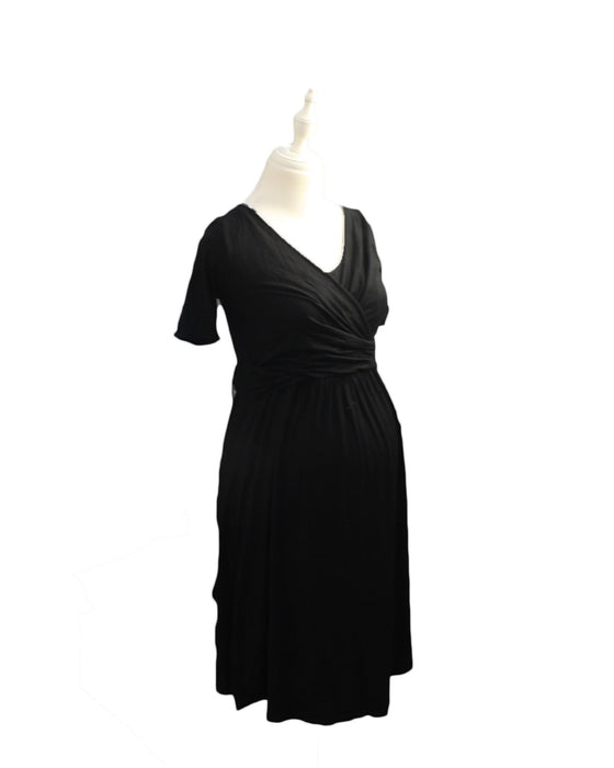 A Black Short Sleeve Dresses from Mothers en Vogue in size S for maternity. (Front View)