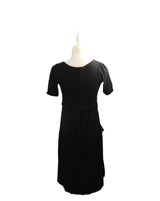 A Black Short Sleeve Dresses from Mothers en Vogue in size S for maternity. (Back View)