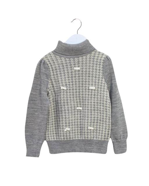 A Grey Knit Sweaters from Nicholas & Bears in size 2T for girl. (Front View)