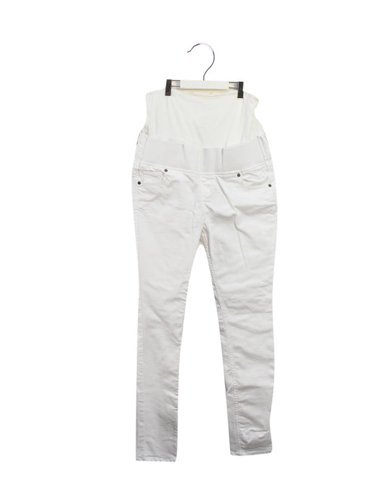 A White Jeans from Isabella Oliver in size L for maternity. (Front View)
