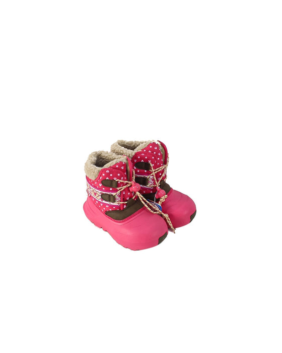 A Pink Winter Boots from Moonstar in size 5T for girl. (Front View)