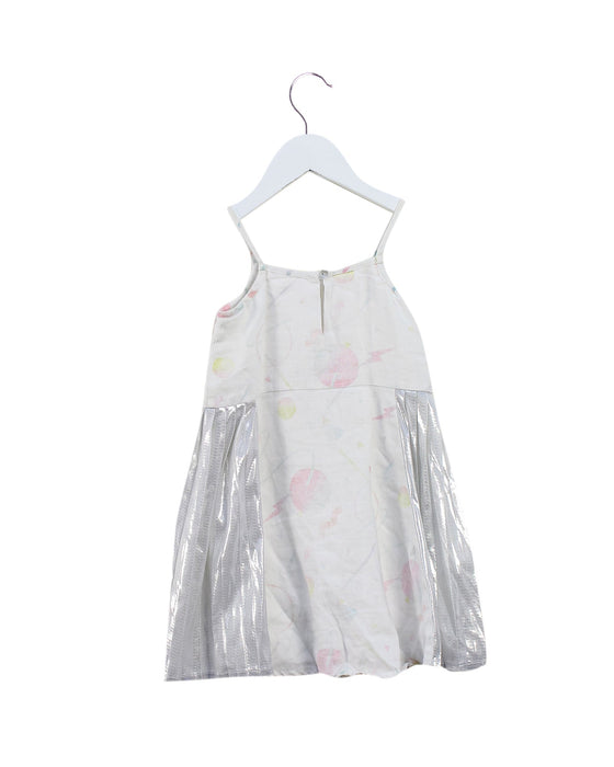 A White Sleeveless Dresses from Oaks of Acorn in size 2T for girl. (Back View)