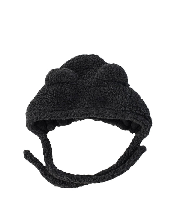 A Black Winter Hats from Grevi in size O/S for neutral. (Front View)