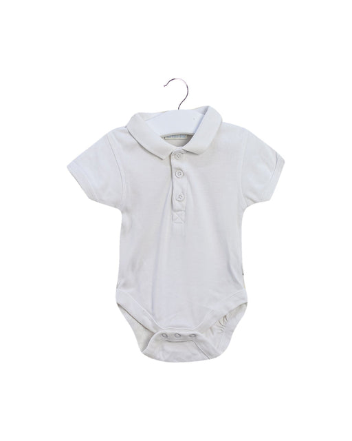 A White Short Sleeve Bodysuits from Jojo Maman Bébé in size 3-6M for boy. (Front View)