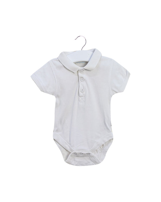 A White Short Sleeve Bodysuits from Jojo Maman Bébé in size 3-6M for boy. (Front View)