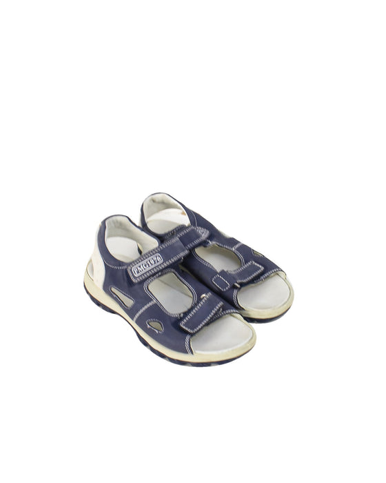 A Navy Sandals from Primigi in size 9Y for boy. (Front View)