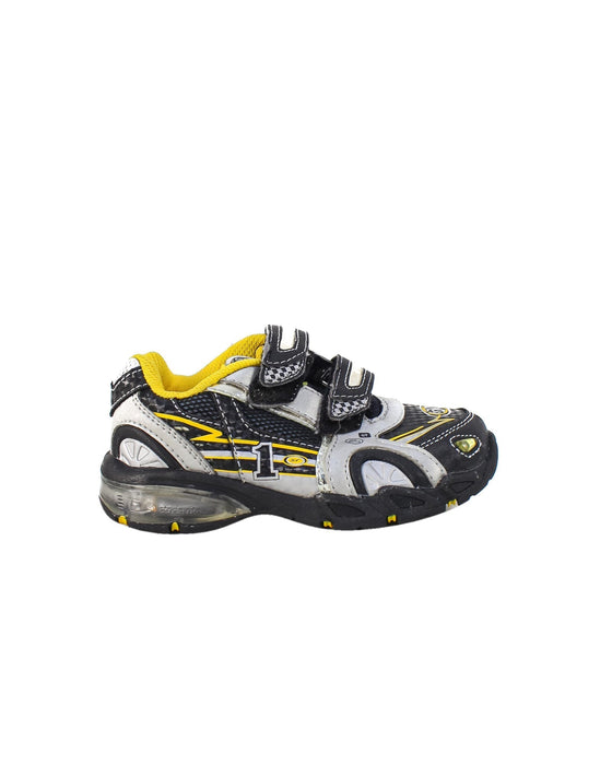 A Grey Sneakers from Stride Rite in size 4T for boy. (Back View)