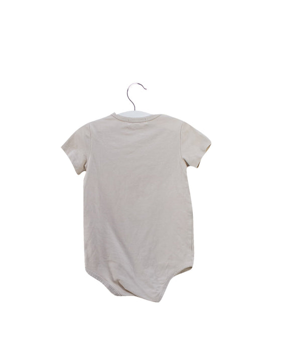 A Beige Short Sleeve Bodysuits from The Bonnie Mob in size 6-12M for girl. (Back View)