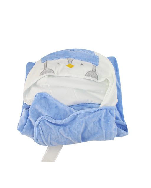 A Blue Blankets from Chickeeduck in size O/S for boy. (Front View)