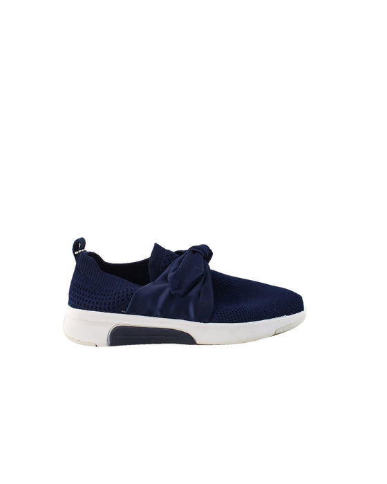 A Navy Sneakers from Skechers in size 7Y for girl. (Back View)