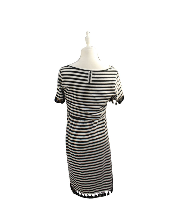 A Black Short Sleeve Dresses from Mayarya in size S for girl. (Back View)