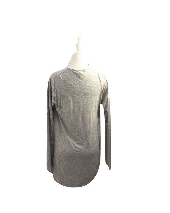 A Grey Long Sleeve Dresses from Mothers en Vogue in size M for maternity. (Back View)