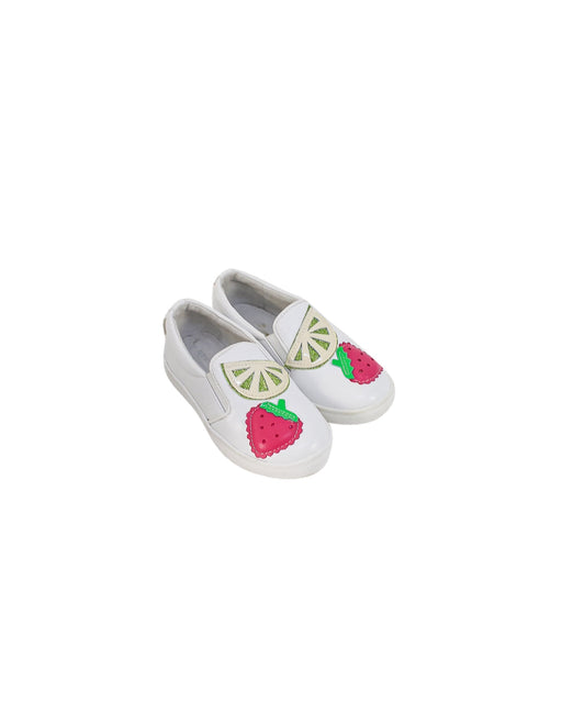 A White Sneakers from Step2wo in size 4T for girl. (Front View)