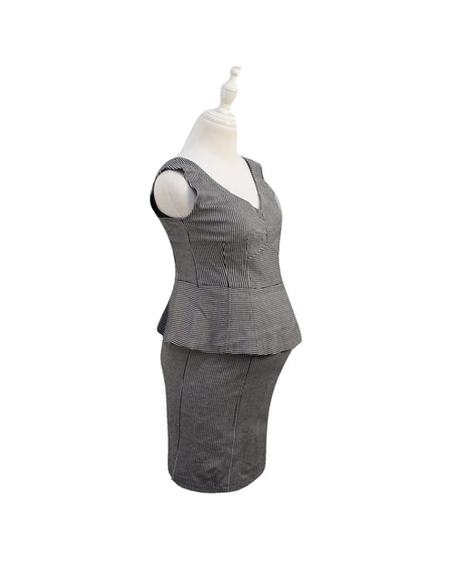 A Black Sleeveless Dresses from Nanette Lepore in size XS for maternity. (Front View)