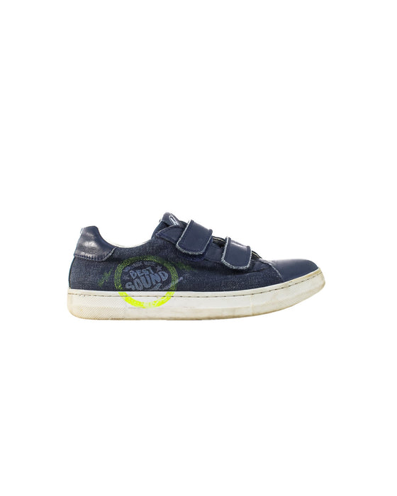 A Navy Sneakers from Naturino in size 6T for boy. (Back View)