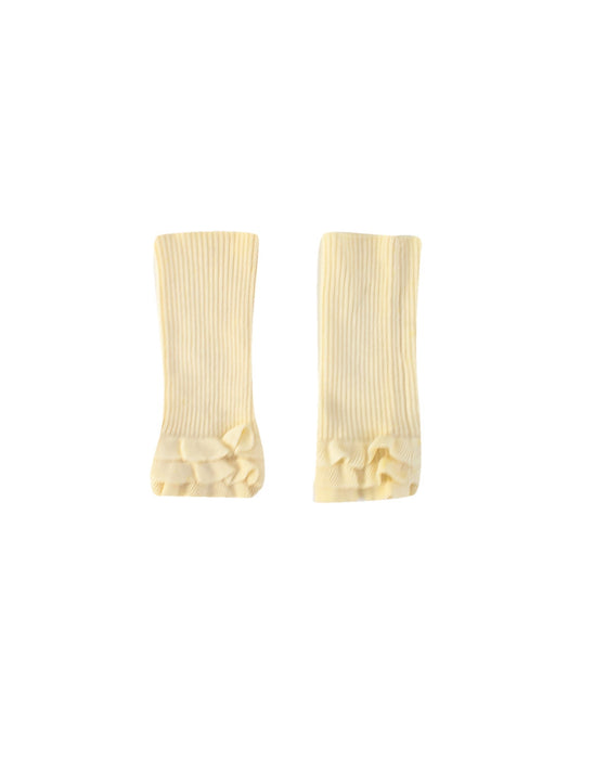 A Ivory Knit Sweaters from Nicholas & Bears in size 6T for girl. (Front View)