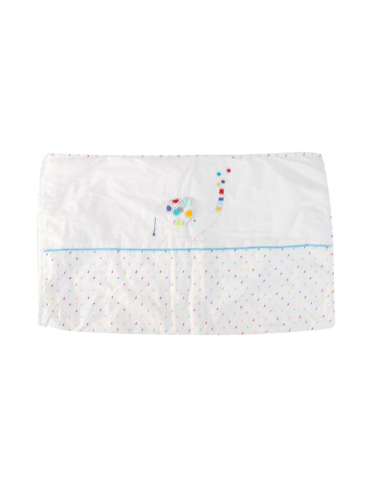 A White Blankets from Mothercare in size O/S for boy. (Front View)