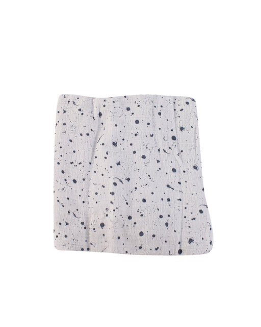 A Grey Swaddles from Little Unicorn in size O/S for neutral. (Front View)