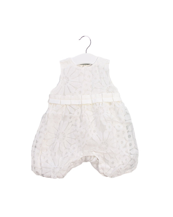A White Rompers from Chickeeduck in size 6-12M for girl. (Front View)