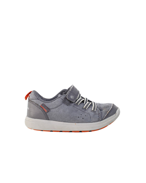 A Grey Sneakers from Stride Rite in size 5T for boy. (Back View)