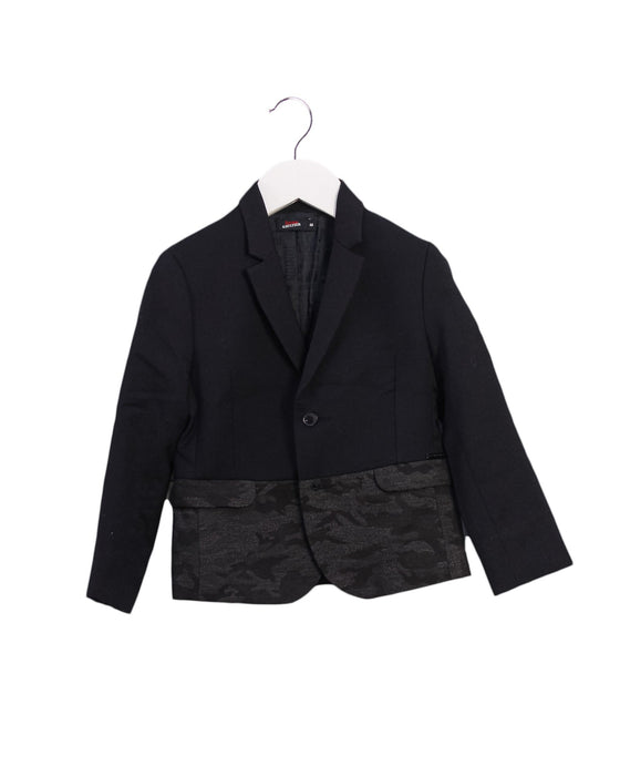 A Black Suits from Junior Gaultier in size 4T for boy. (Front View)