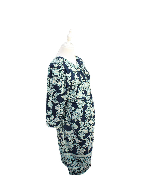 A Blue Long Sleeve Dresses from A Pea in the Pod in size M for maternity. (Front View)