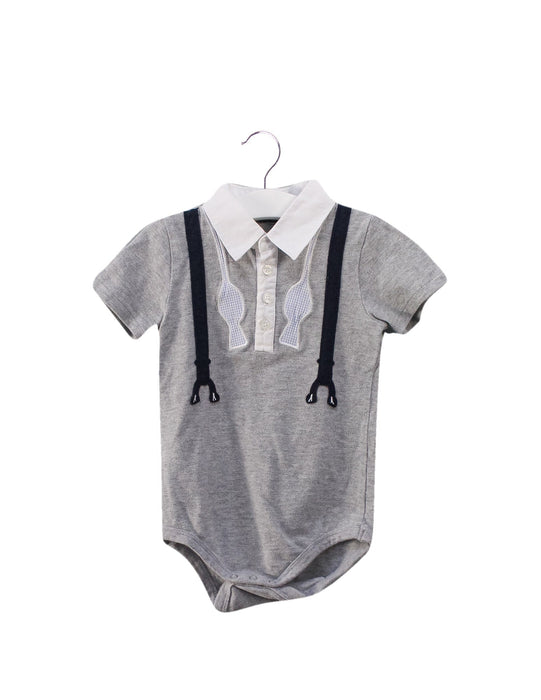 A Grey Short Sleeve Bodysuits from Bardot Junior in size 2T for boy. (Front View)