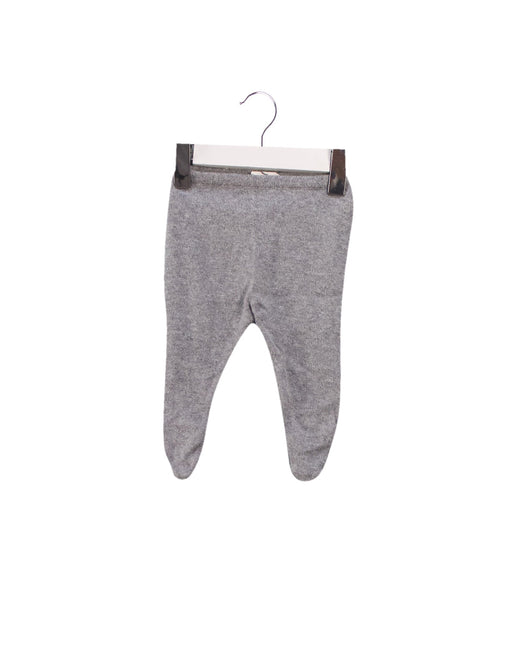 A Grey Separates from Pequeno Tocon in size 0-3M for girl. (Front View)