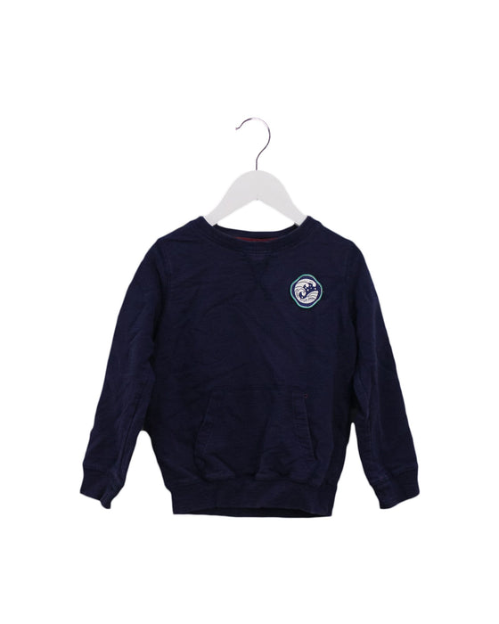A Navy Crewneck Sweatshirts from Velveteen in size 5T for boy. (Front View)