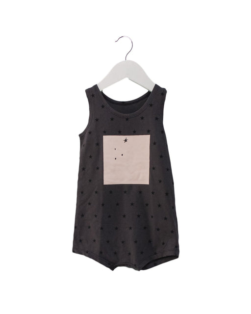 A Grey Sleeveless Rompers from Le Petit Society in size 3-6M for girl. (Front View)