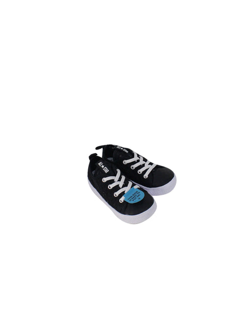 A Black Sneakers from Converse in size 3T for boy. (Front View)