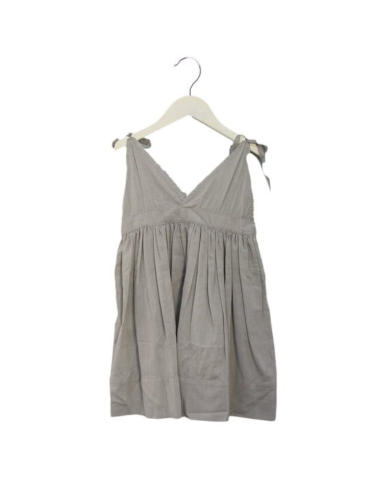 A Grey Sleeveless Dresses from Noro in size 4T for girl. (Front View)