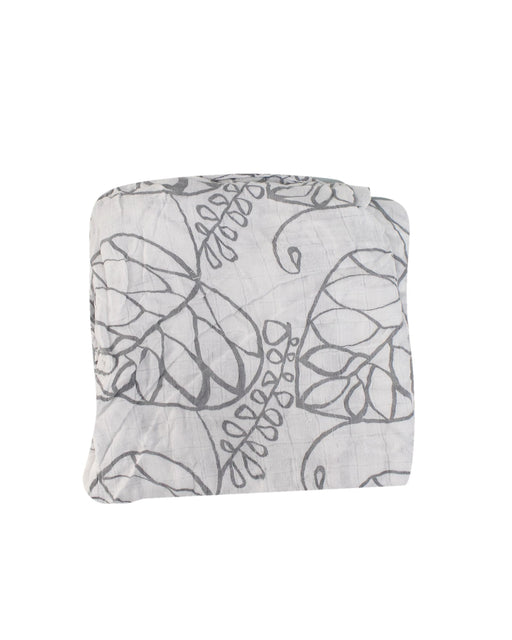 A Blue Swaddles from Aden & Anais in size O/S for neutral. (Front View)