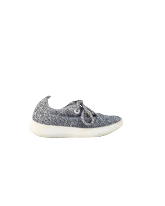 A Grey Sneakers from Smallbirds in size 3T for boy. (Back View)
