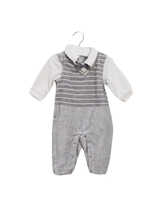 A Grey Long Sleeve Jumpsuits from Chickeeduck in size 0-3M for boy. (Front View)