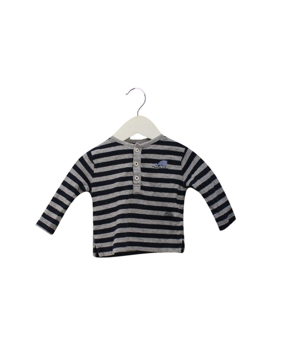 A Grey Long Sleeve Tops from Bout'Chou in size 3-6M for boy. (Front View)
