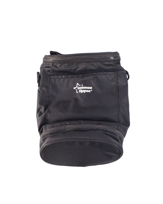 A Black Bags from Tommee Tippee in size O/S for neutral. (Back View)
