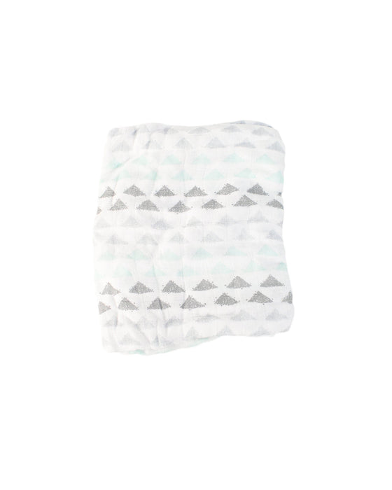 A White Swaddles from Aden & Anais in size O/S for neutral. (Front View)