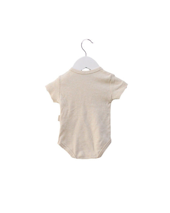 A Beige Short Sleeve Bodysuits from Natures Purest in size 3-6M for neutral. (Back View)